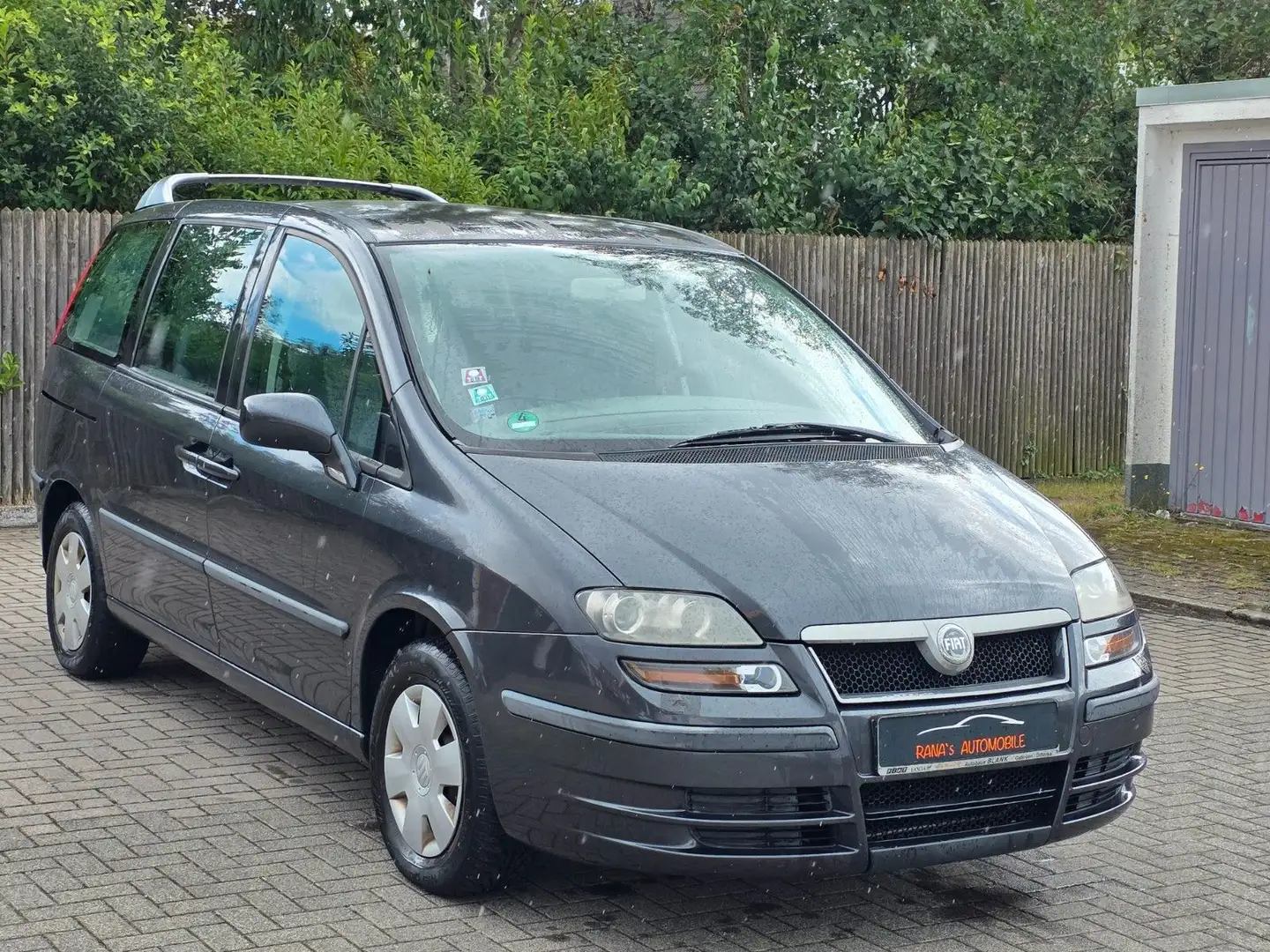 Fiat Ulysse 2.2 JTD Emotion Grau - 2