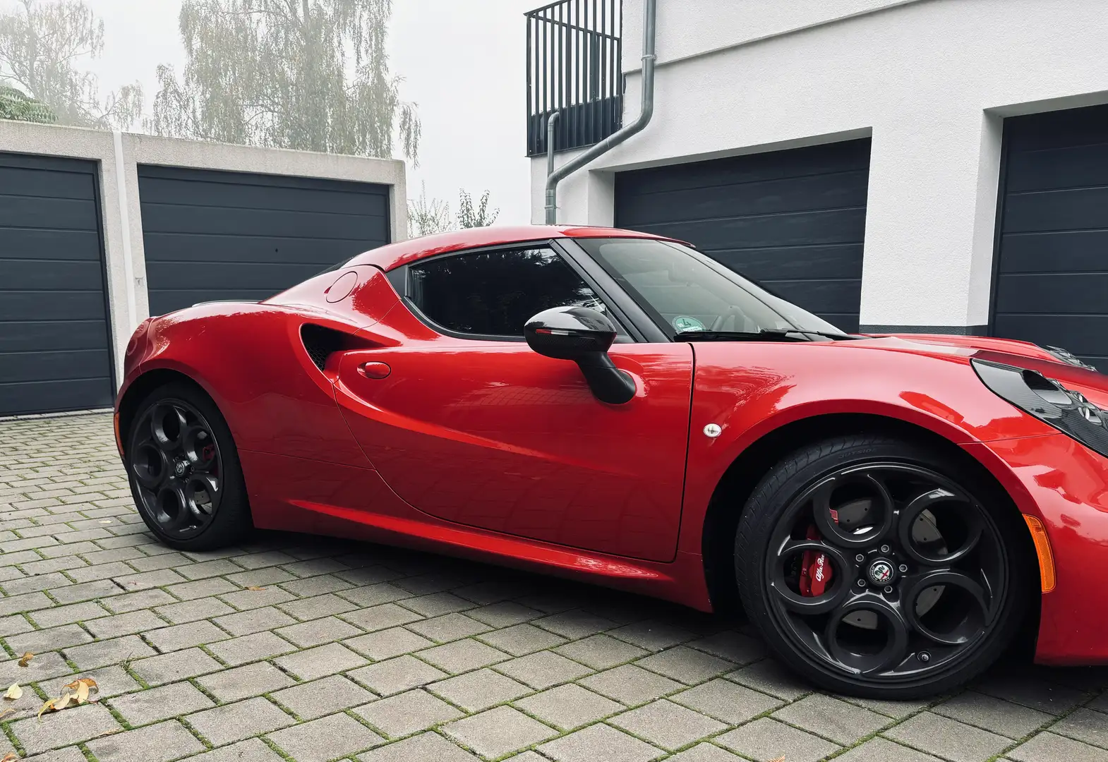 Alfa Romeo 4C Coupe 1.8 TBi 16V Rosso Forte - 2