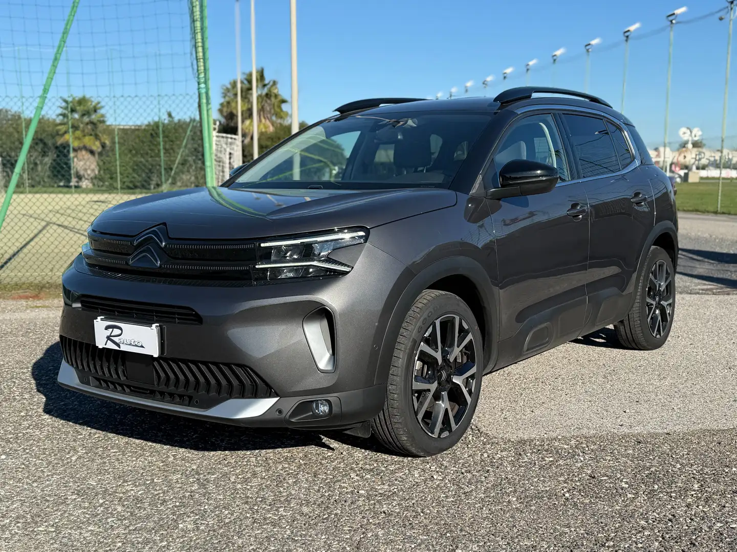 Citroen C5 Aircross 1.5 bluehdi Shine Grau - 1