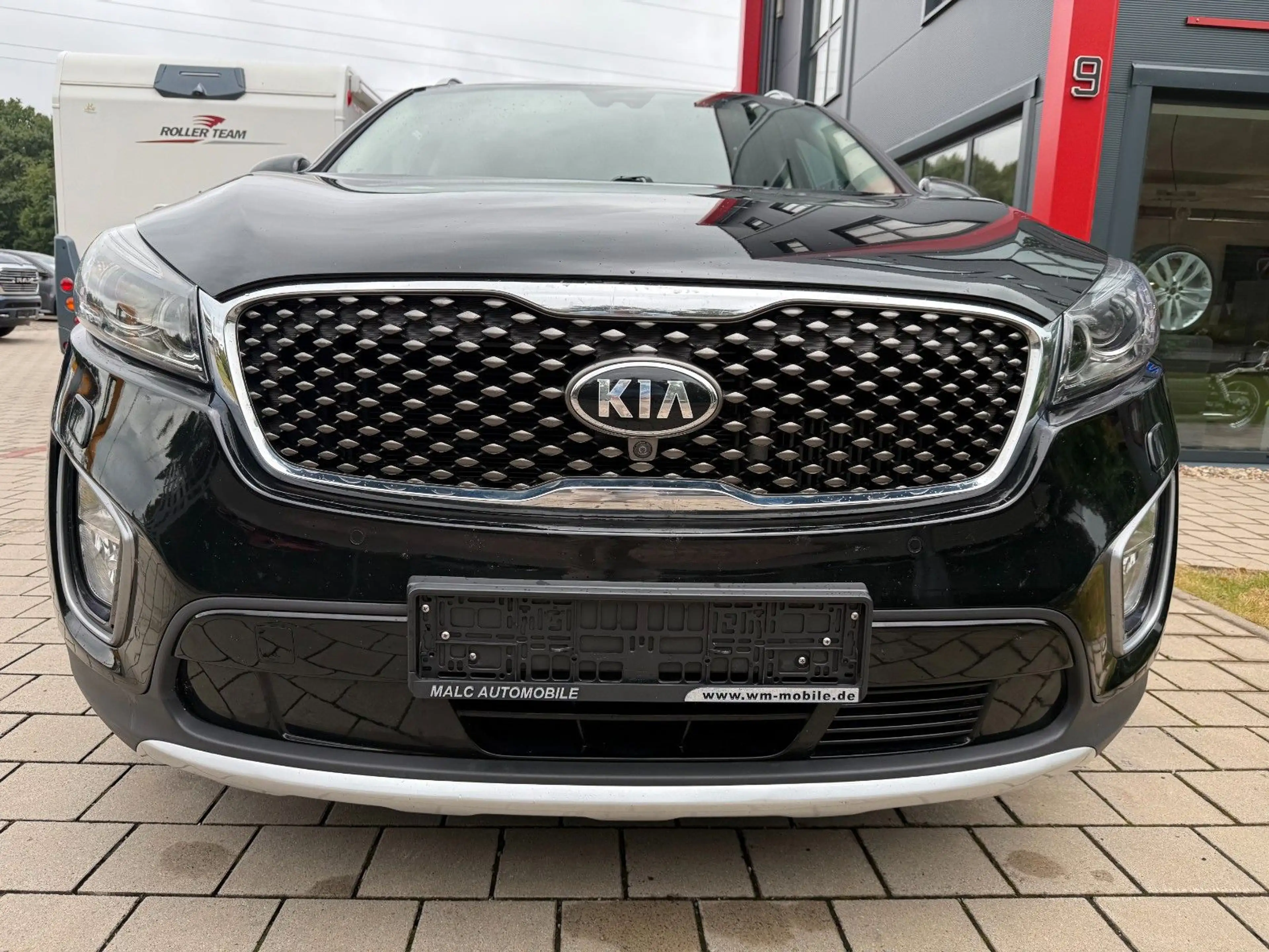 Kia Sorento Platinum Edition 4WD — photo 2