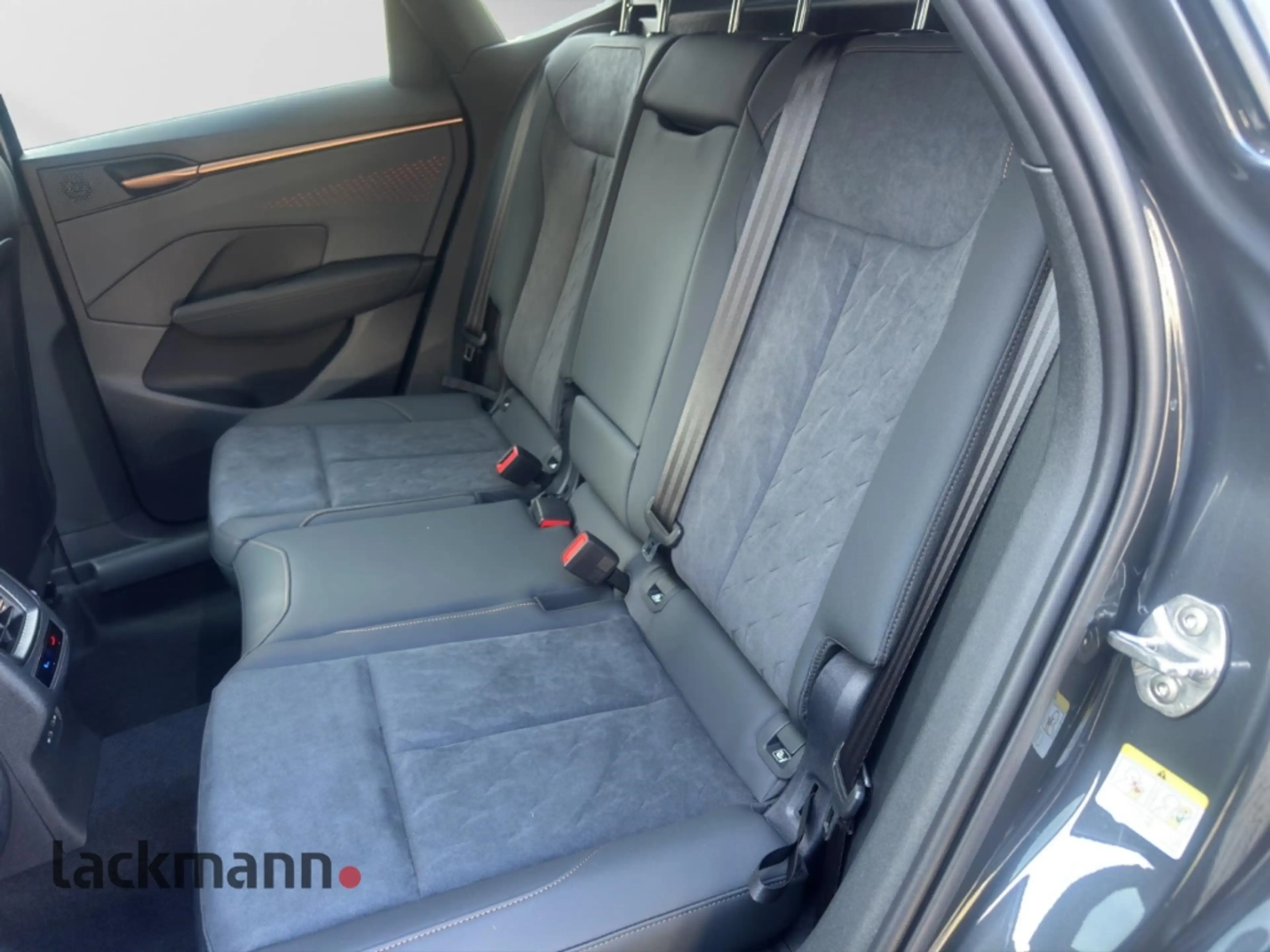 CUPRA Terramar 1.5 eTSI *AHK*Navi*Alcantara*Matrix-LED* — photo 9
