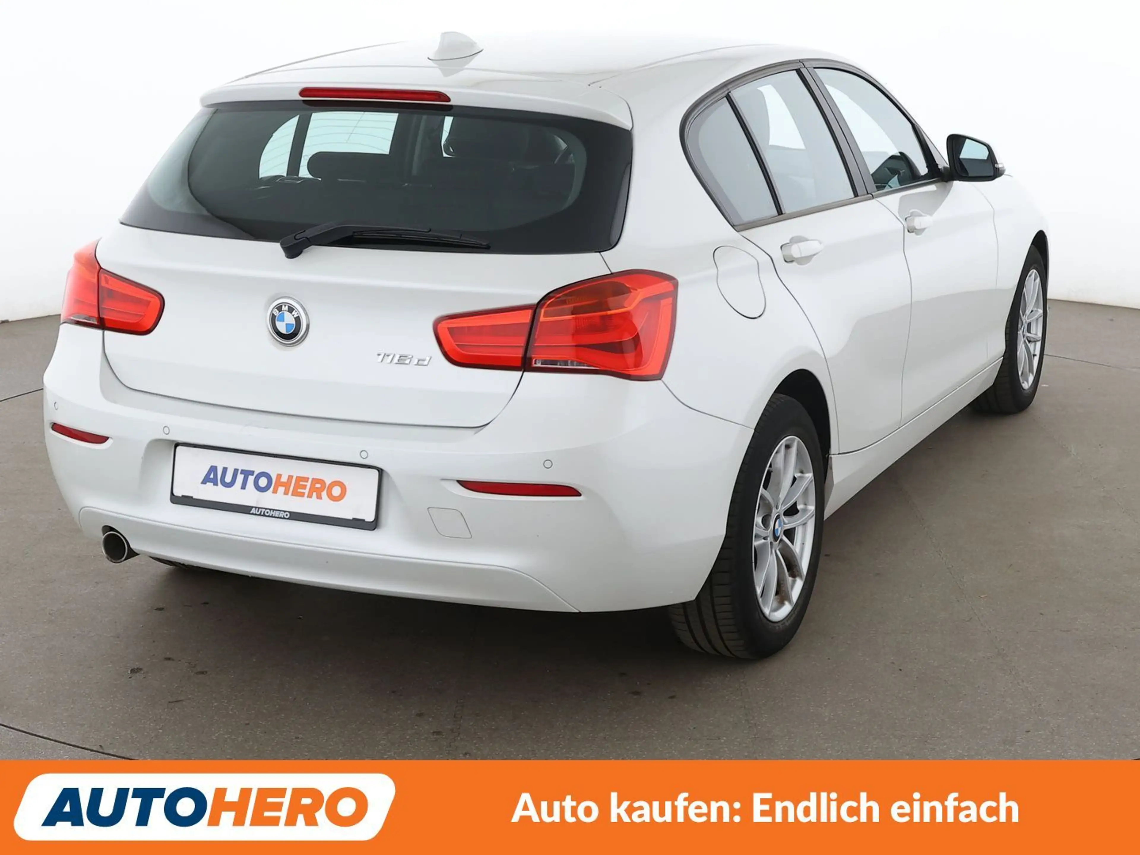 BMW 116 116d Advantage *NAVI*LED*TEMPO*PDC*SHZ* — photo 6