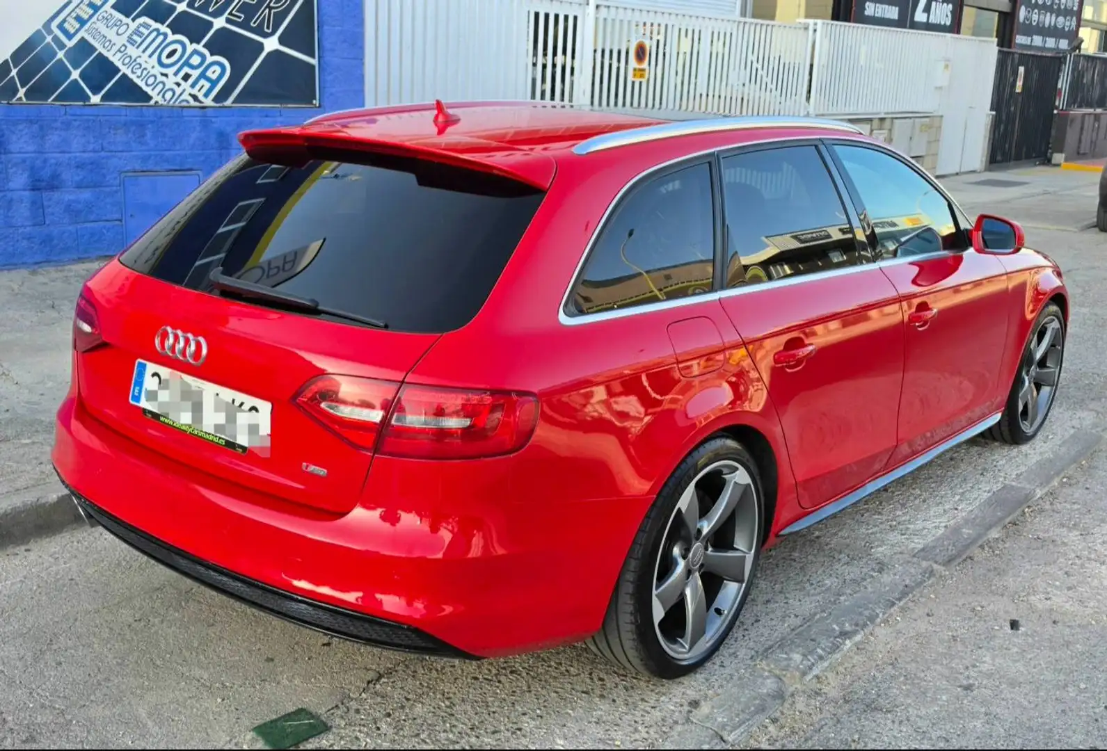 Audi A4 A4 Avant 2.0TDI Sport ed. quattro S-T 140kW Sport edition Rojo - 2