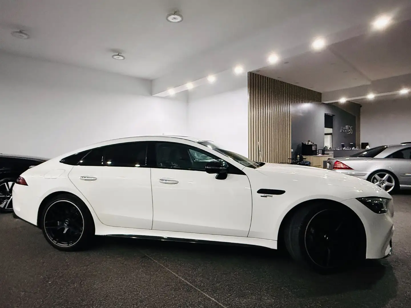 Mercedes-Benz AMG GT 4-trg. 43 4Matic+ Weiß - 2