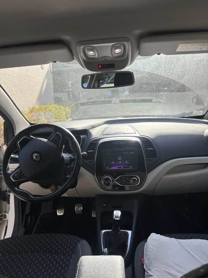 Renault Captur — photo 7