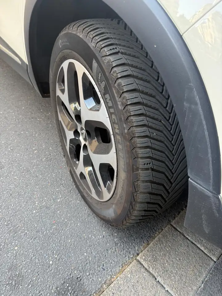 Renault Captur — photo 6