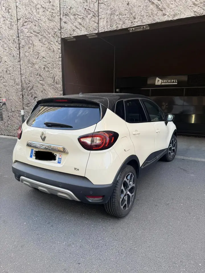 Renault Captur — photo 3