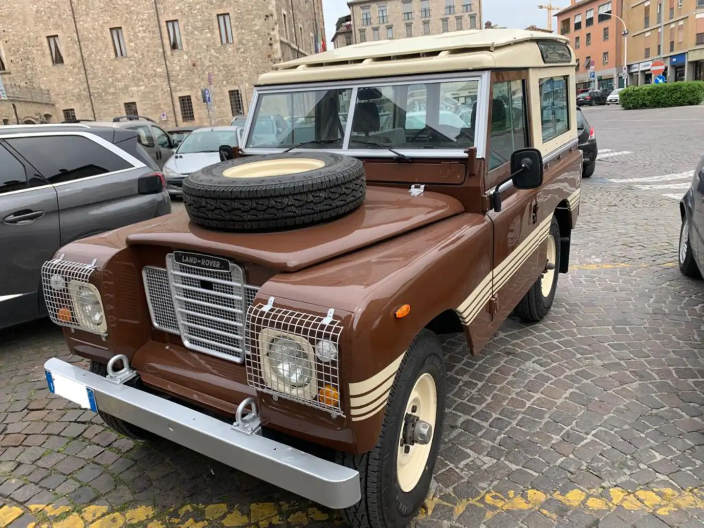Land Rover Series 88 SWO Marrone - 1