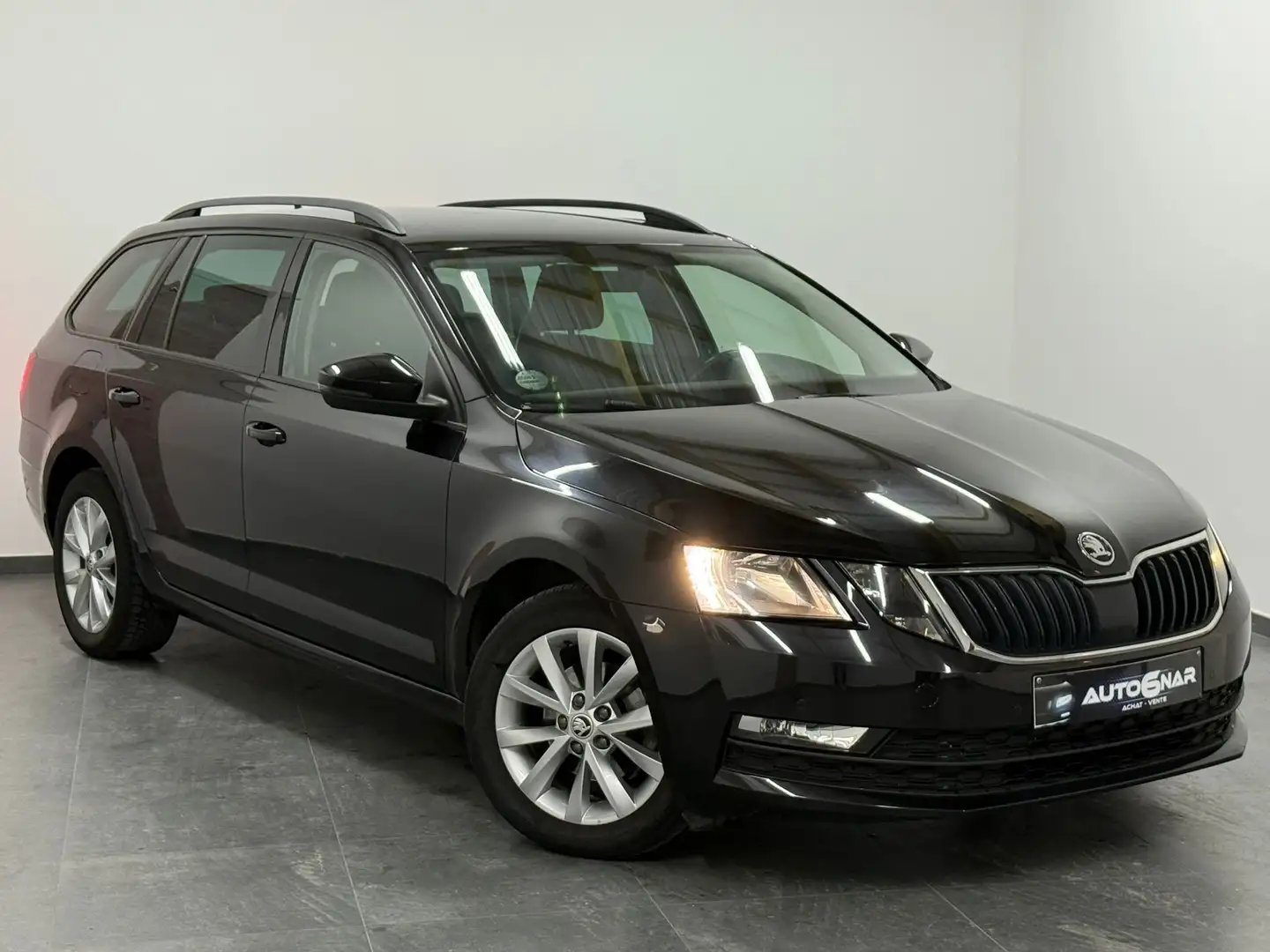 Skoda Octavia 1.6 TDi (EU6.2) - 1erMain - Boite auto - CarPlay Zwart - 1