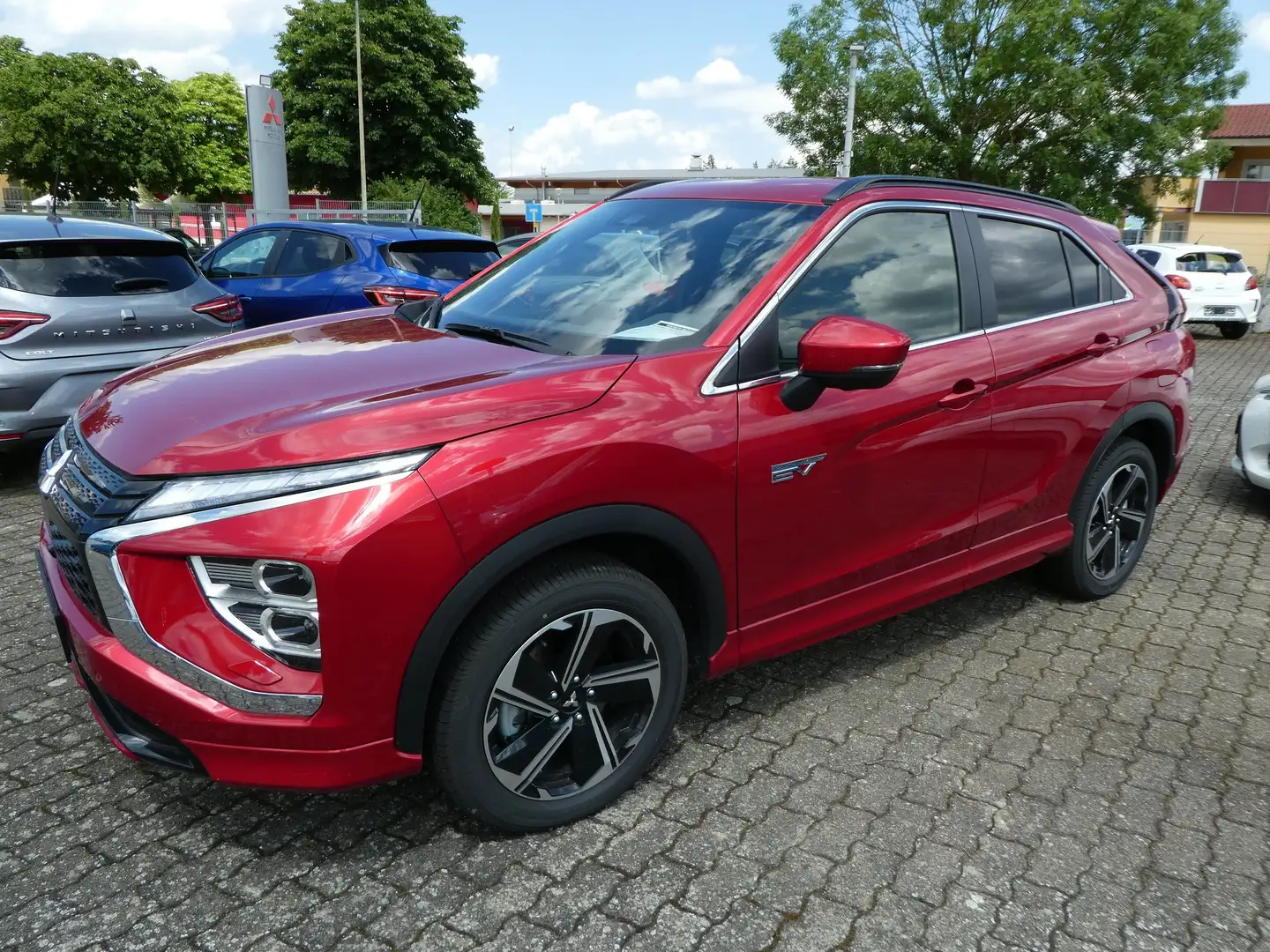 Mitsubishi Eclipse Cross Plug-In Hybrid 4WD Select Rot - 1