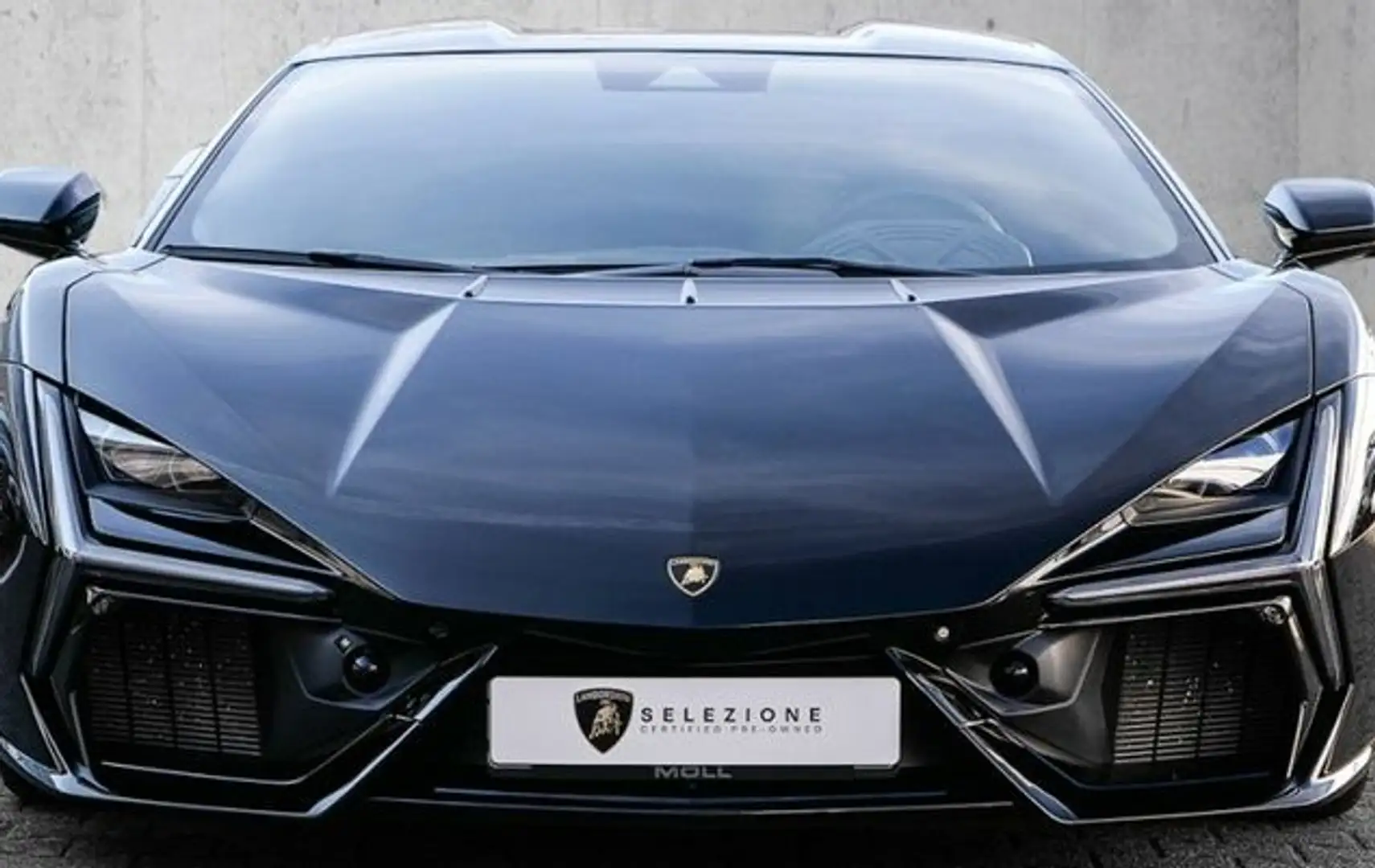 Lamborghini Revuelto Negru - 2