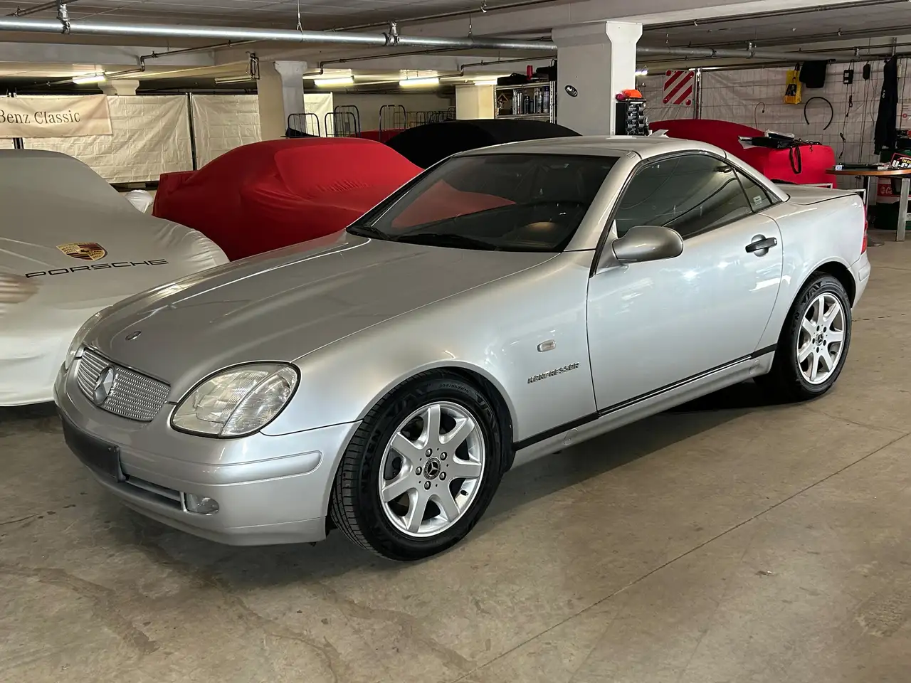 Mercedes-Benz SLK 230