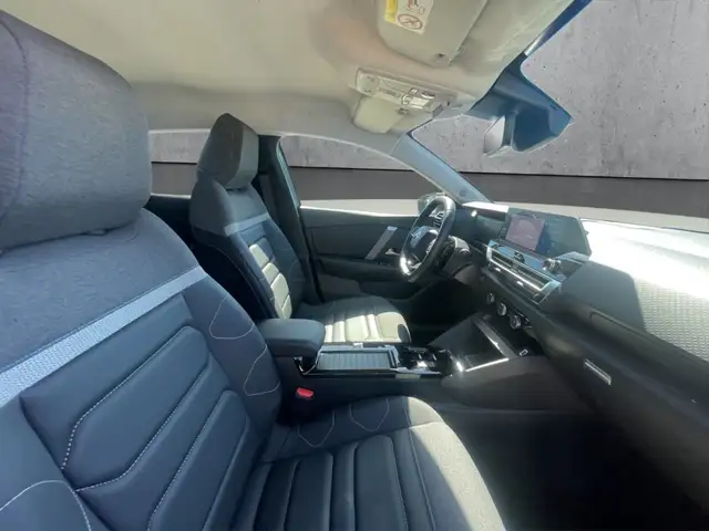 Citroen C4 view 13