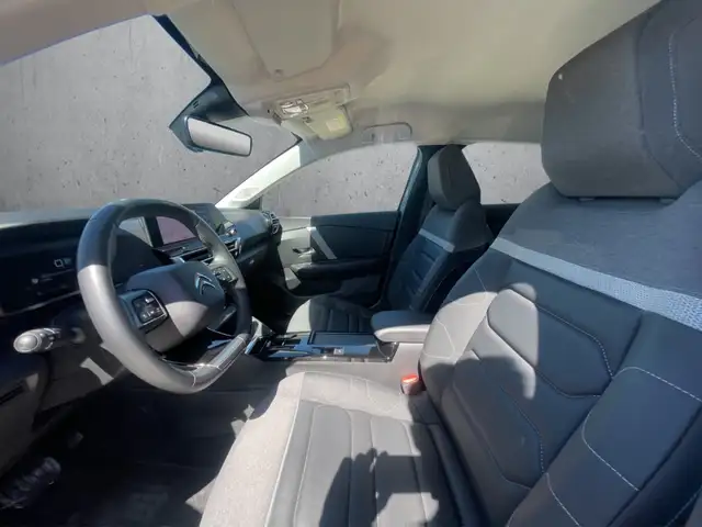 Citroen C4 view 9