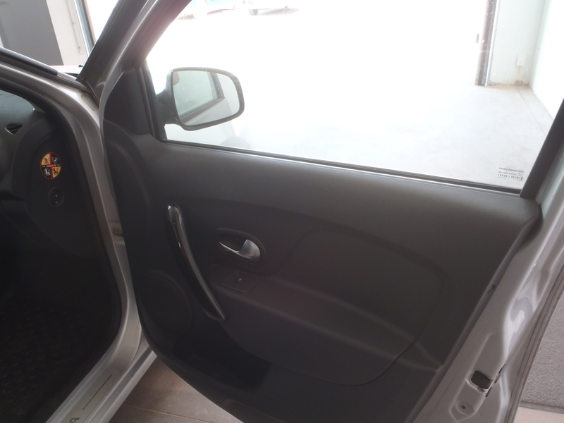Dacia Logan Logan MCV Supreme dCi 90 Easy-R S — photo 8