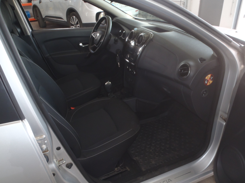 Dacia Logan Logan MCV Supreme dCi 90 Easy-R S — photo 7