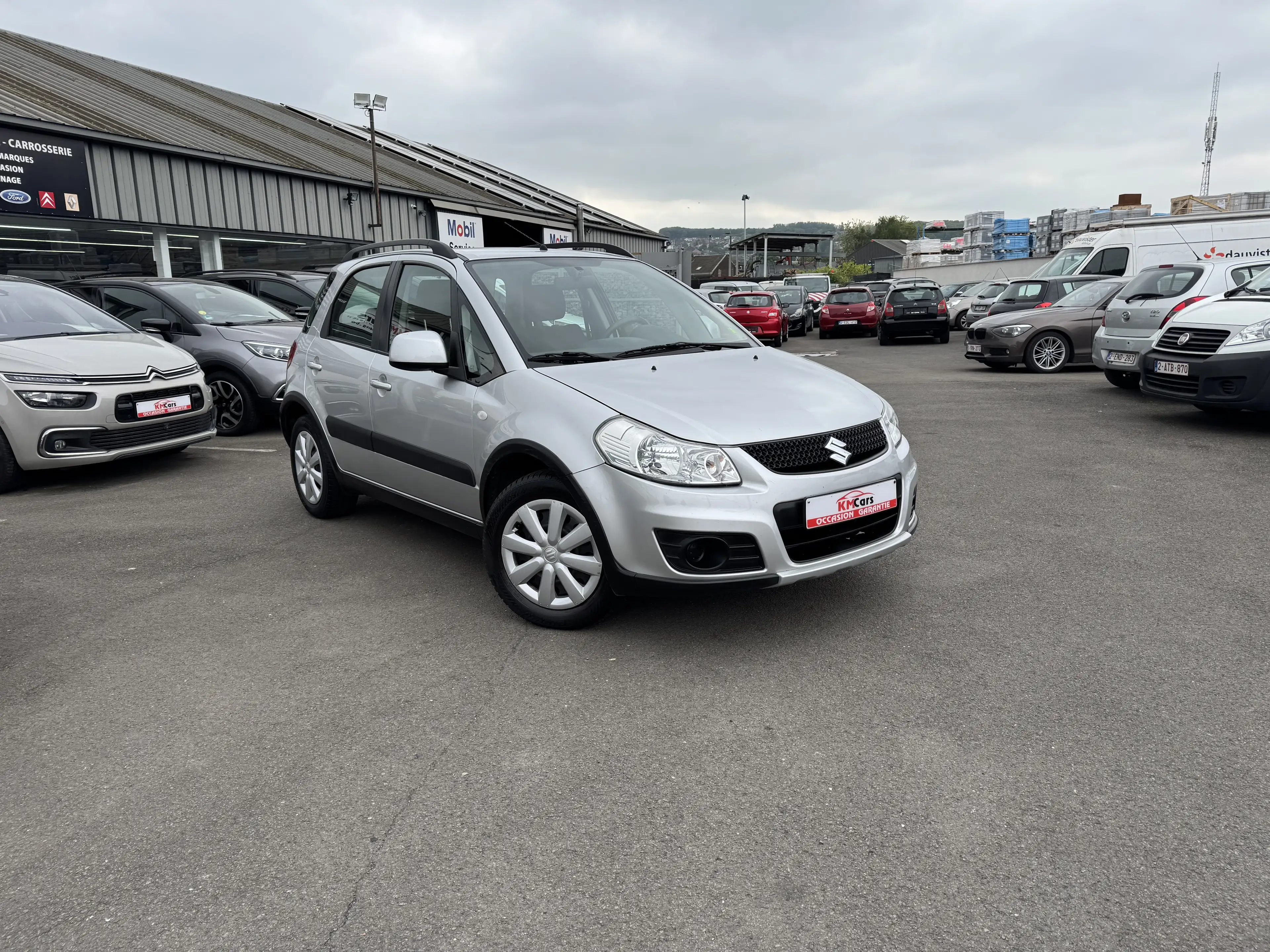 Suzuki SX4 1.5i ESSENCE // 1'ier PROPRIETAIRE / CLIMATISATION — photo 3