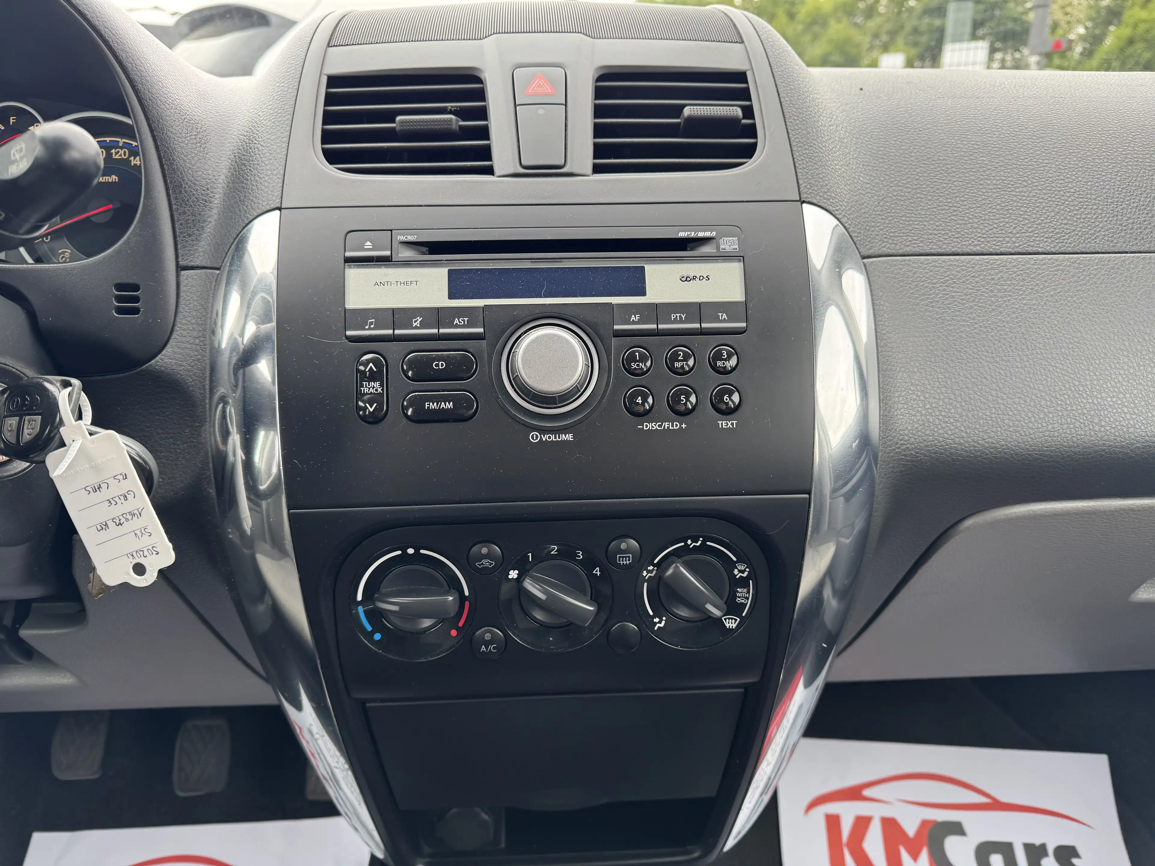 Suzuki SX4 1.5i ESSENCE // 1'ier PROPRIETAIRE / CLIMATISATION — photo 15