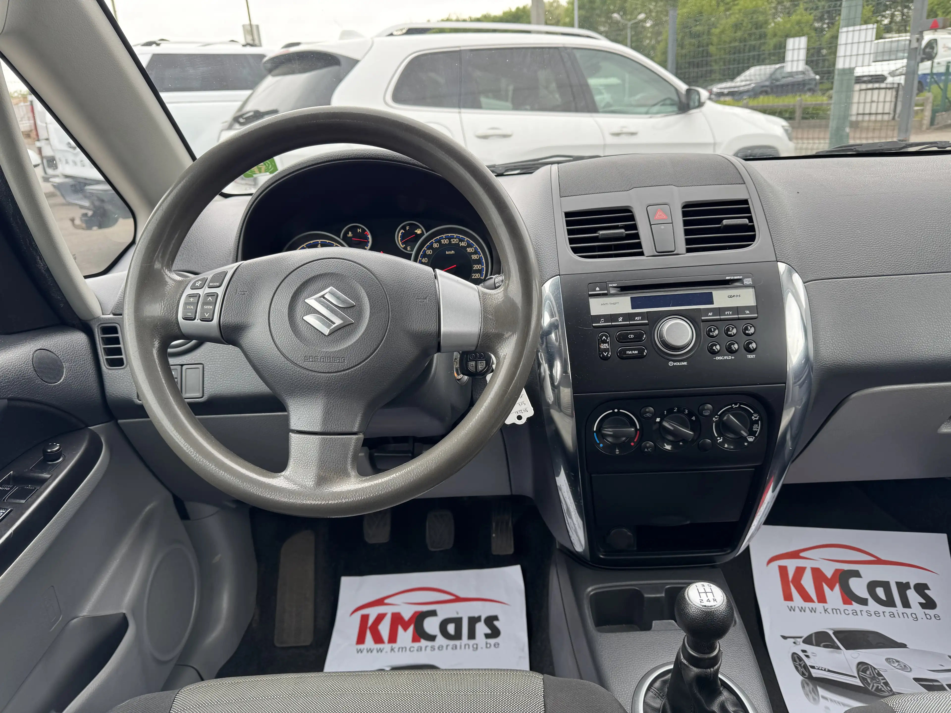Suzuki SX4 1.5i ESSENCE // 1'ier PROPRIETAIRE / CLIMATISATION — photo 14