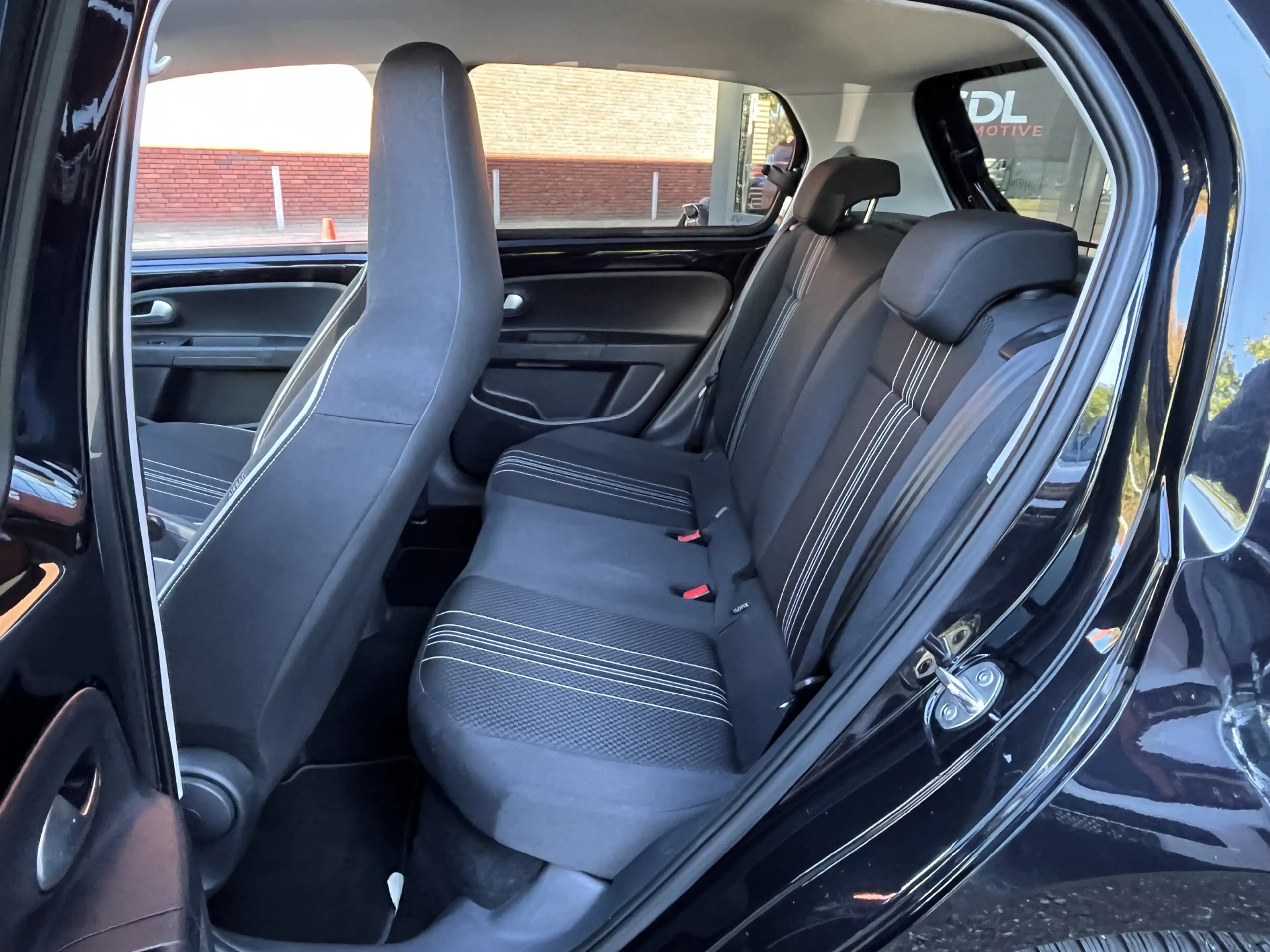 SEAT Mii 1.0 Sport Intense // AIRCO // PARKEER SENSOREN // — photo 13