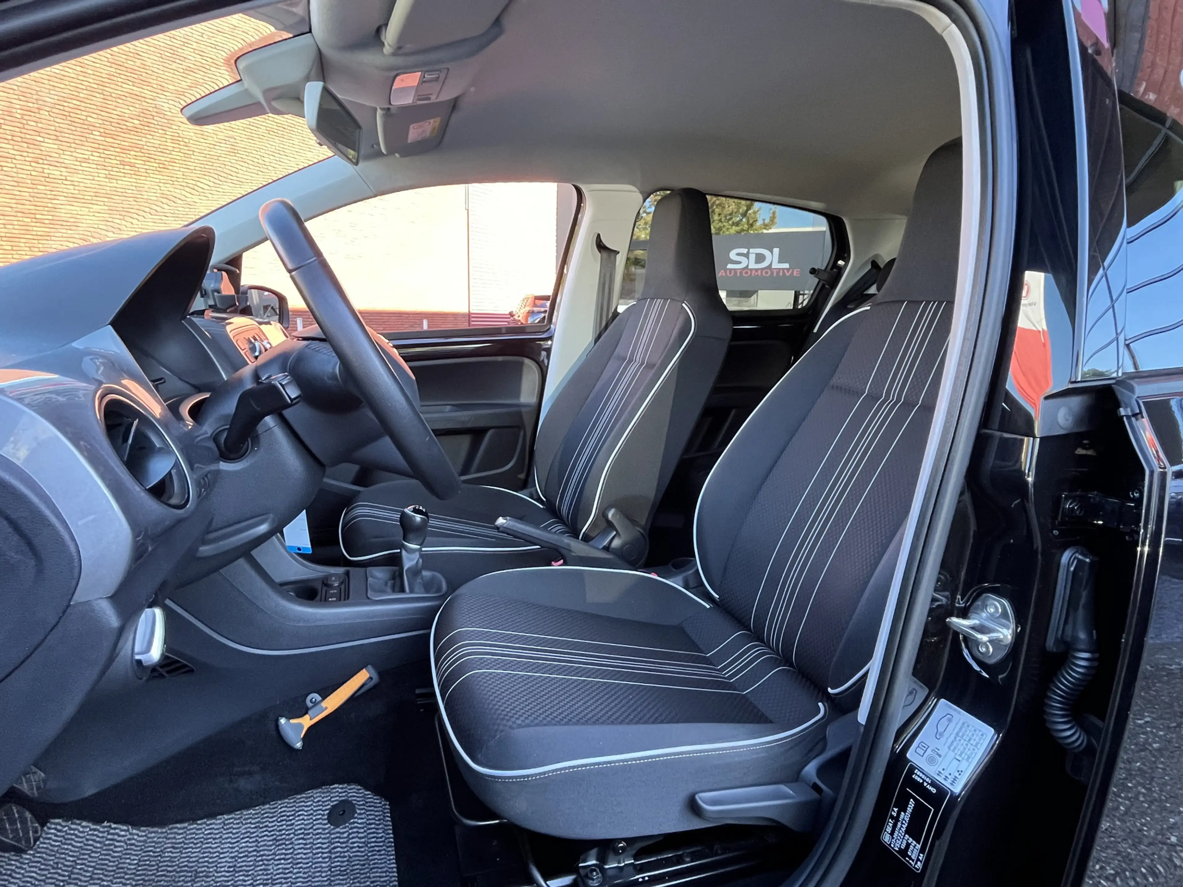 SEAT Mii 1.0 Sport Intense // AIRCO // PARKEER SENSOREN // — photo 12