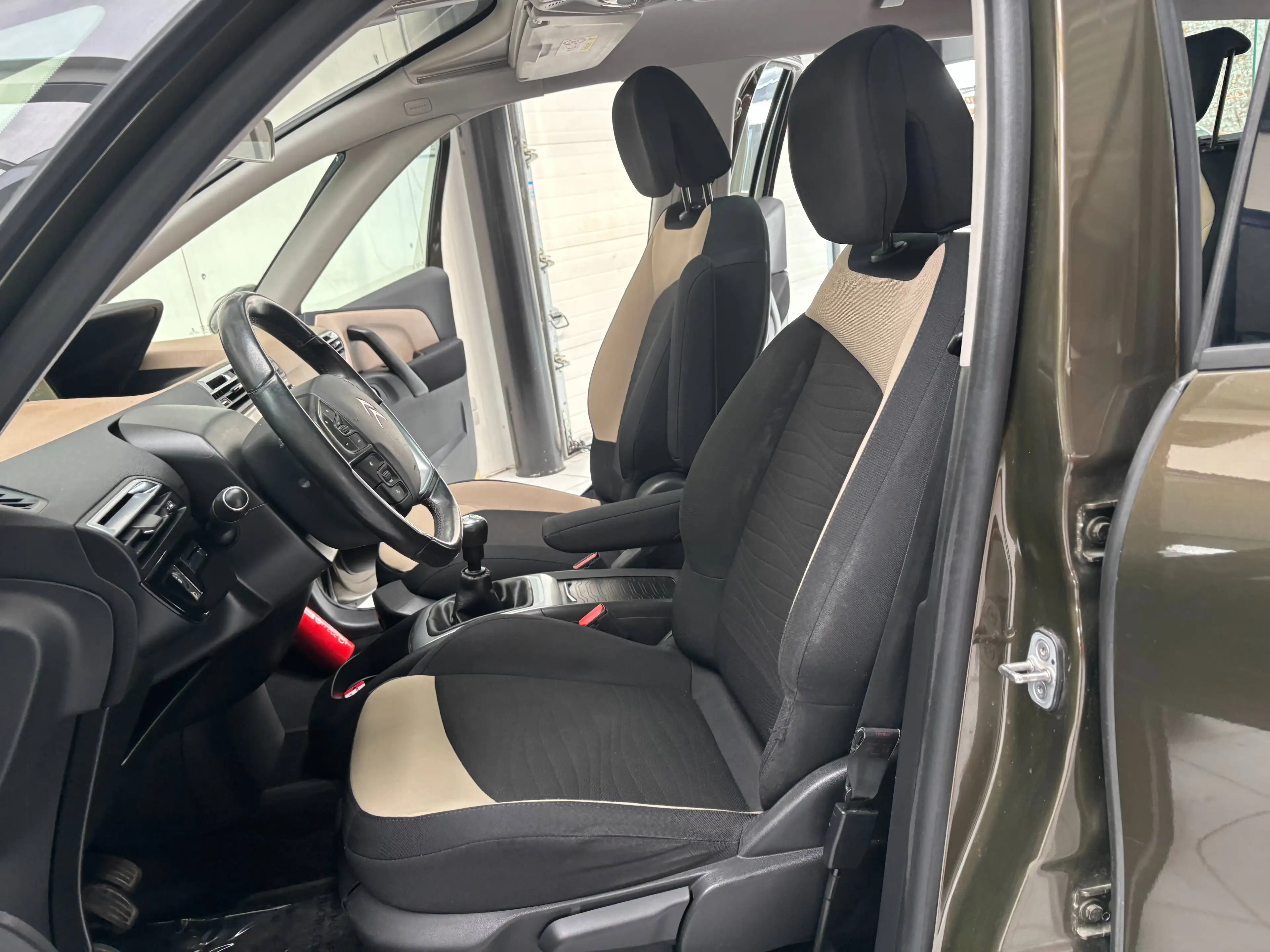 Citroen Grand C4 Picasso Grand C4 Picasso 1.6 *7PL * GPS * PANO * PDC * JANTES * CARNET * — photo 15