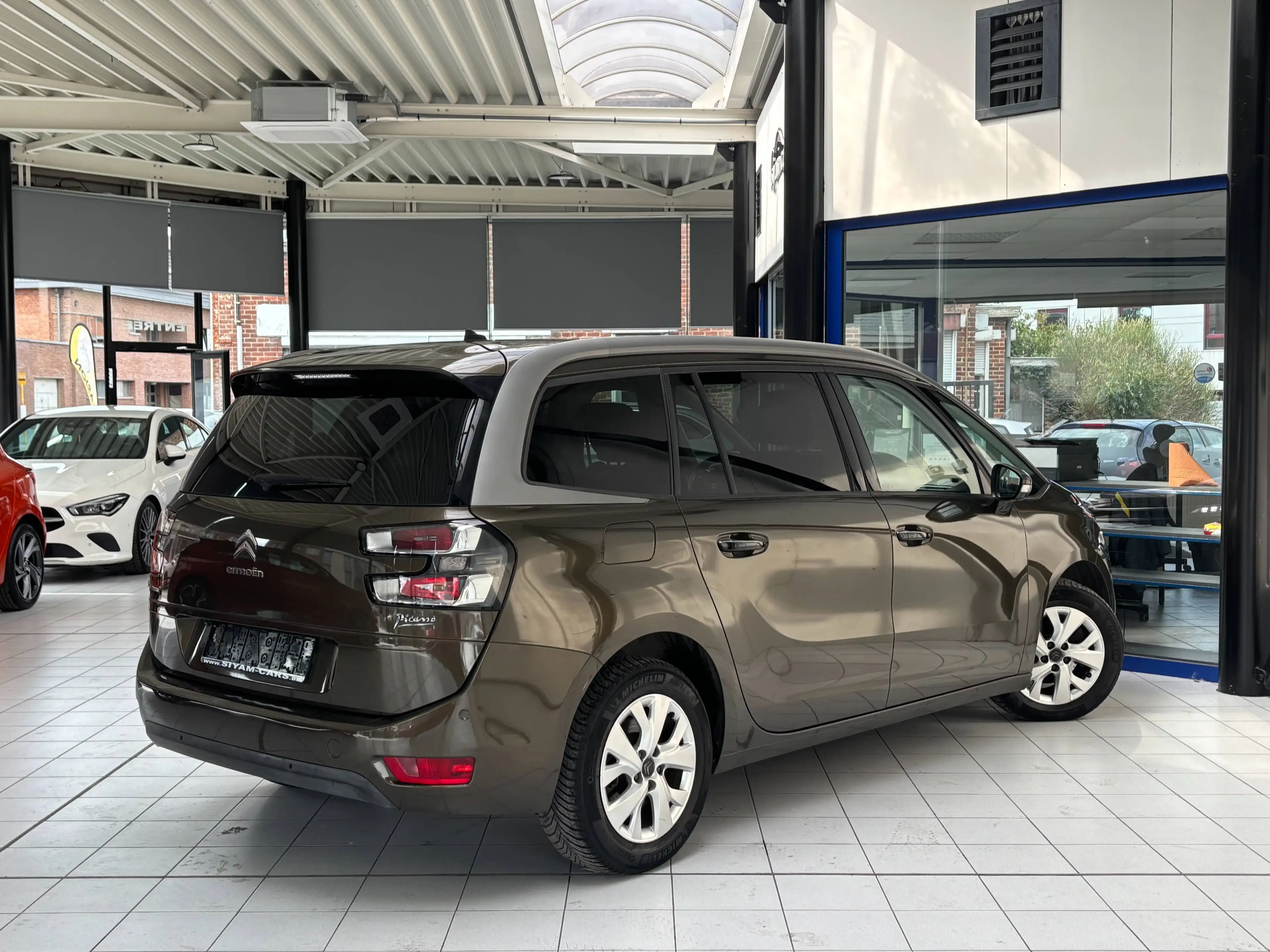 Citroen Grand C4 Picasso Grand C4 Picasso 1.6 *7PL * GPS * PANO * PDC * JANTES * CARNET * — photo 5