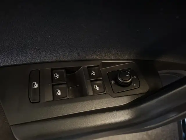 Volkswagen Polo view 11