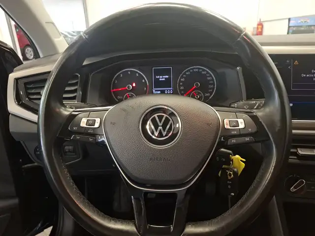 Volkswagen Polo view 14