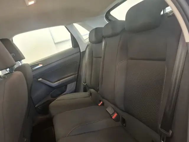 Volkswagen Polo view 10
