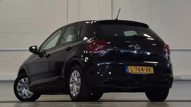 Volkswagen Polo view 6