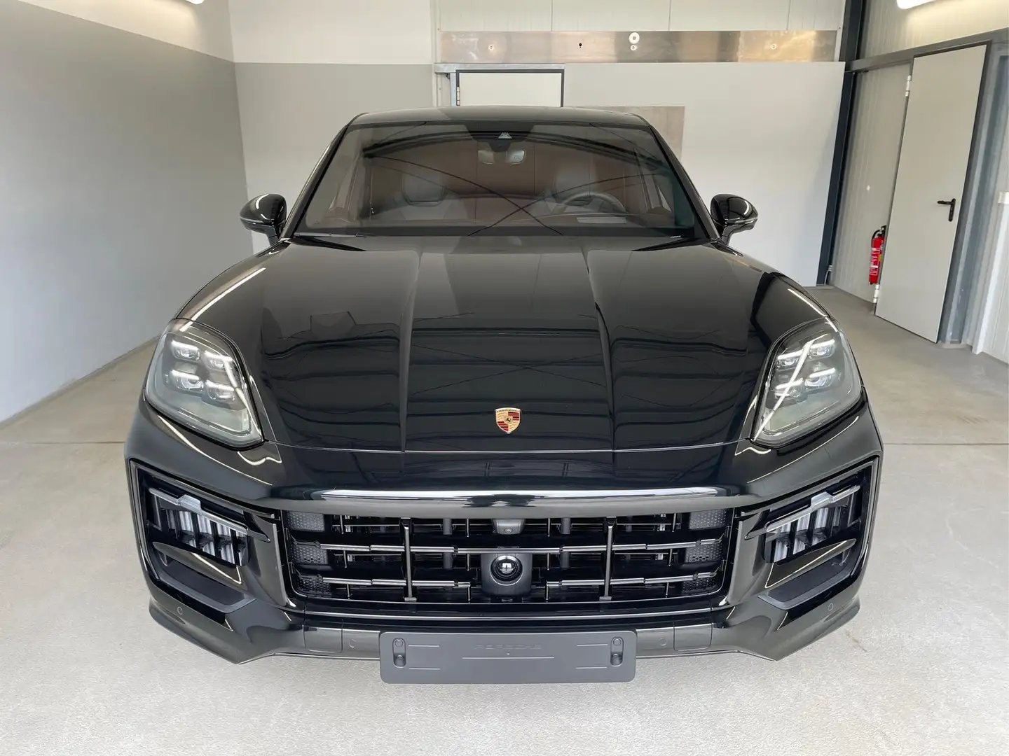 Porsche Cayenne GTS Coupe Hinterachslenkung+Nachtsicht+Sitzbelü... Negru - 2