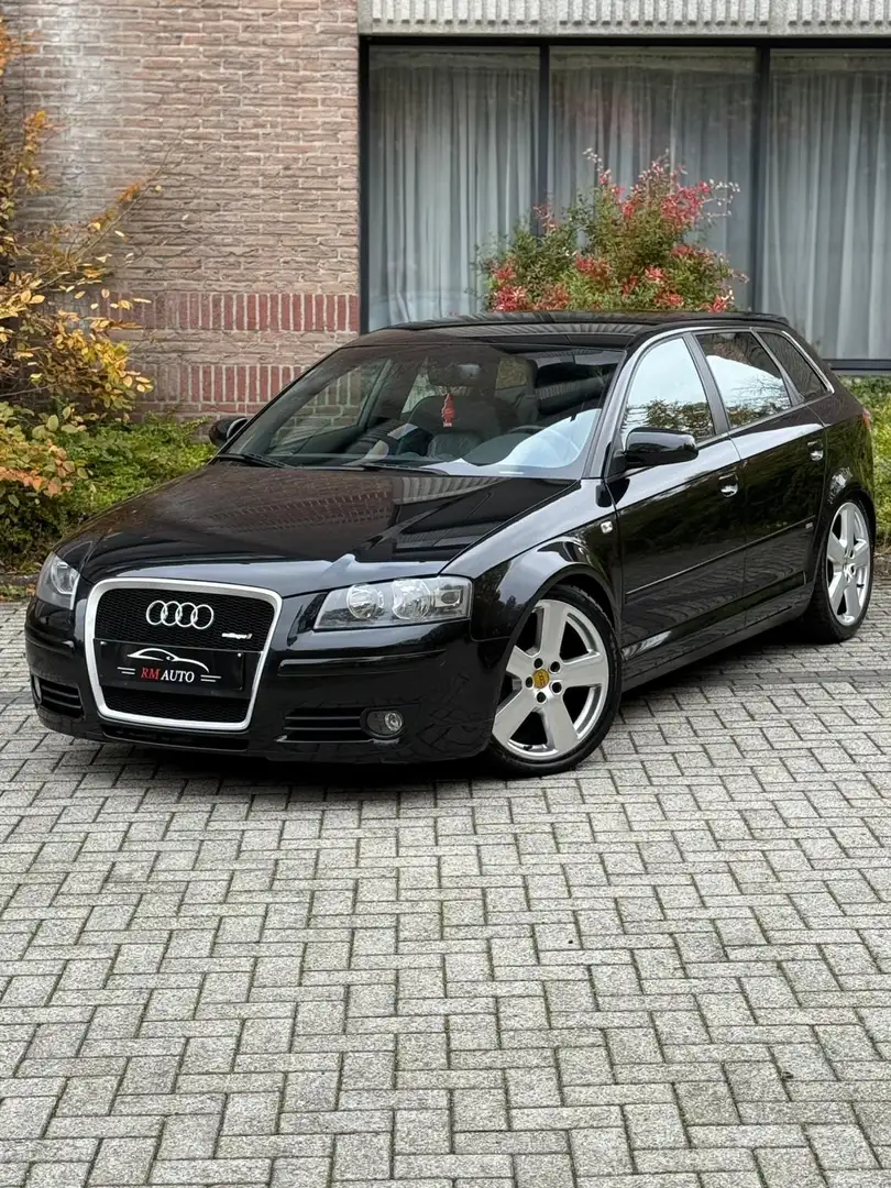 Audi A3 Audi A3 2.0FSI Essence S-tronic Automatique S-line Noir - 1
