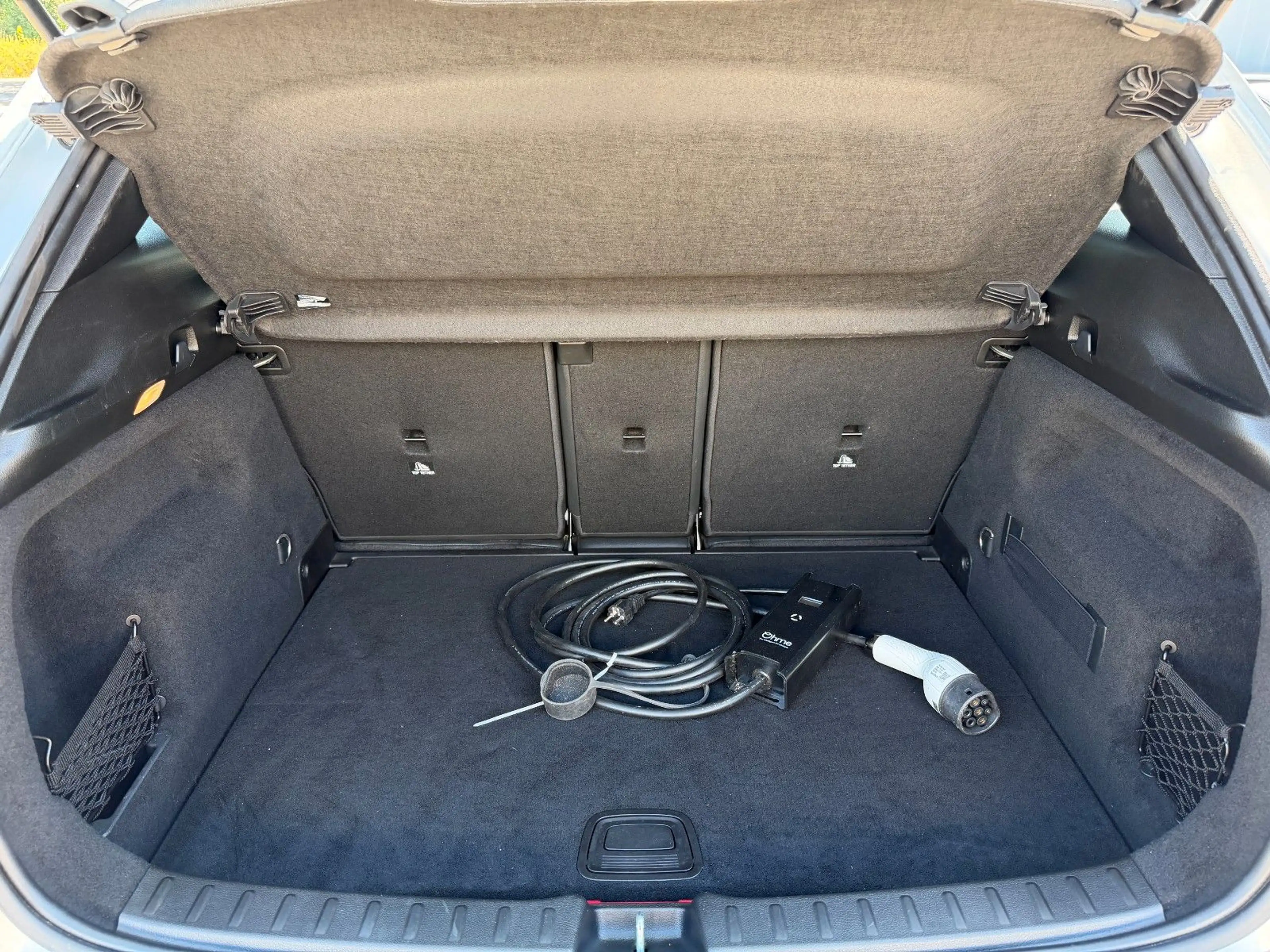 Mercedes-Benz GLA 250 e Garantie *Style *MBUX*KeyL*Pano*Kamera — photo 15