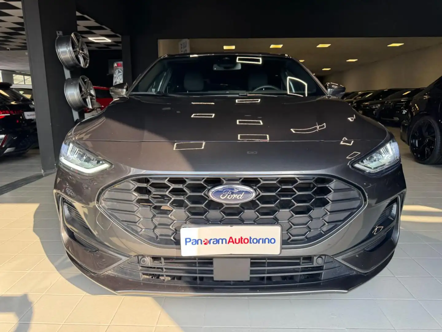 Ford Focus 1.0 EcoBoost Hybrid 125 CV 5p. ST-Line Grigio - 1