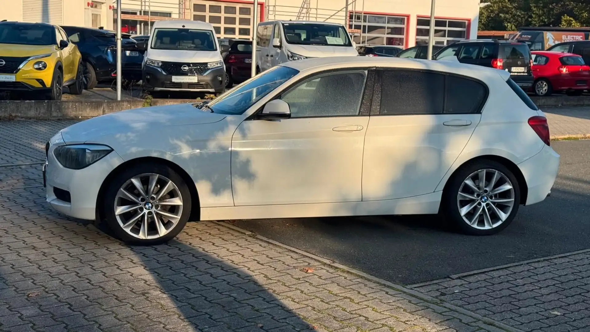BMW 118 Baureihe 1 Lim. 5-trg. 118 d Weiß - 2