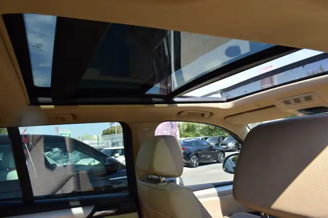 BMW X3 view 3