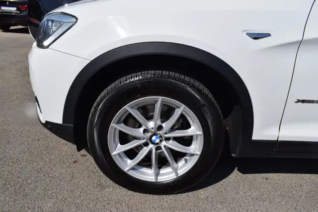 BMW X3 view 14