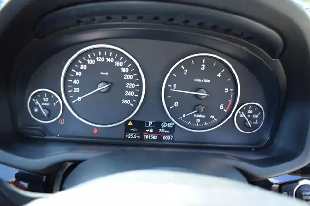 BMW X3 view 6