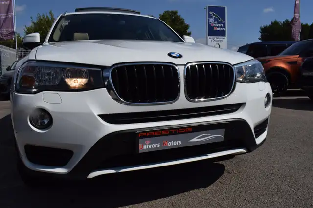 BMW X3 view 5