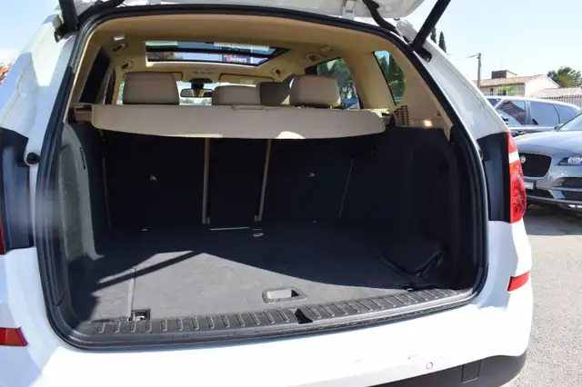 BMW X3 view 7