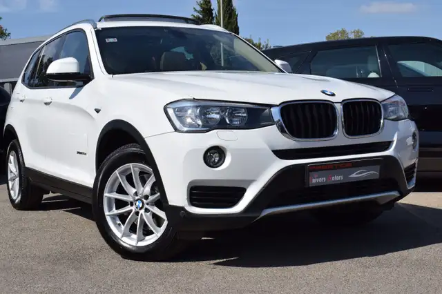 BMW X3 view 12