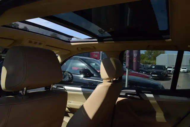 BMW X3 view 10