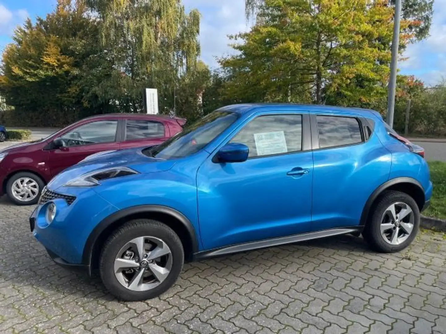 Nissan Juke 1.6 Acenta 4x2 Automatik Navi Ganzjahresrei Blau - 2