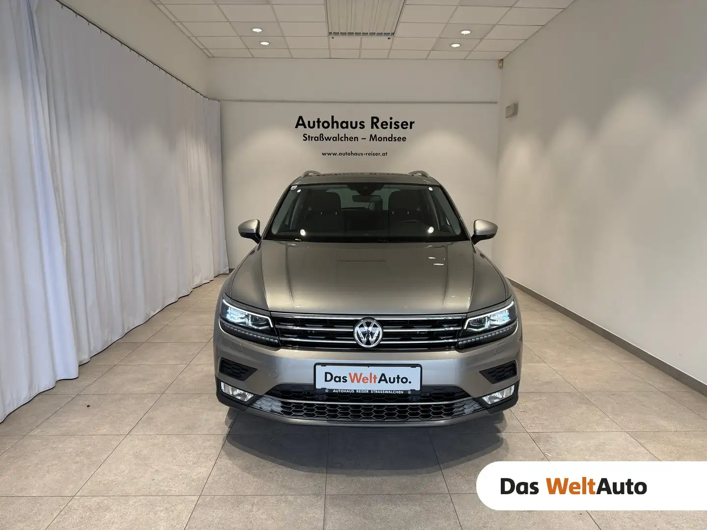 Volkswagen Tiguan Highline TDI SCR 4MOTION DSG Plateado - 1