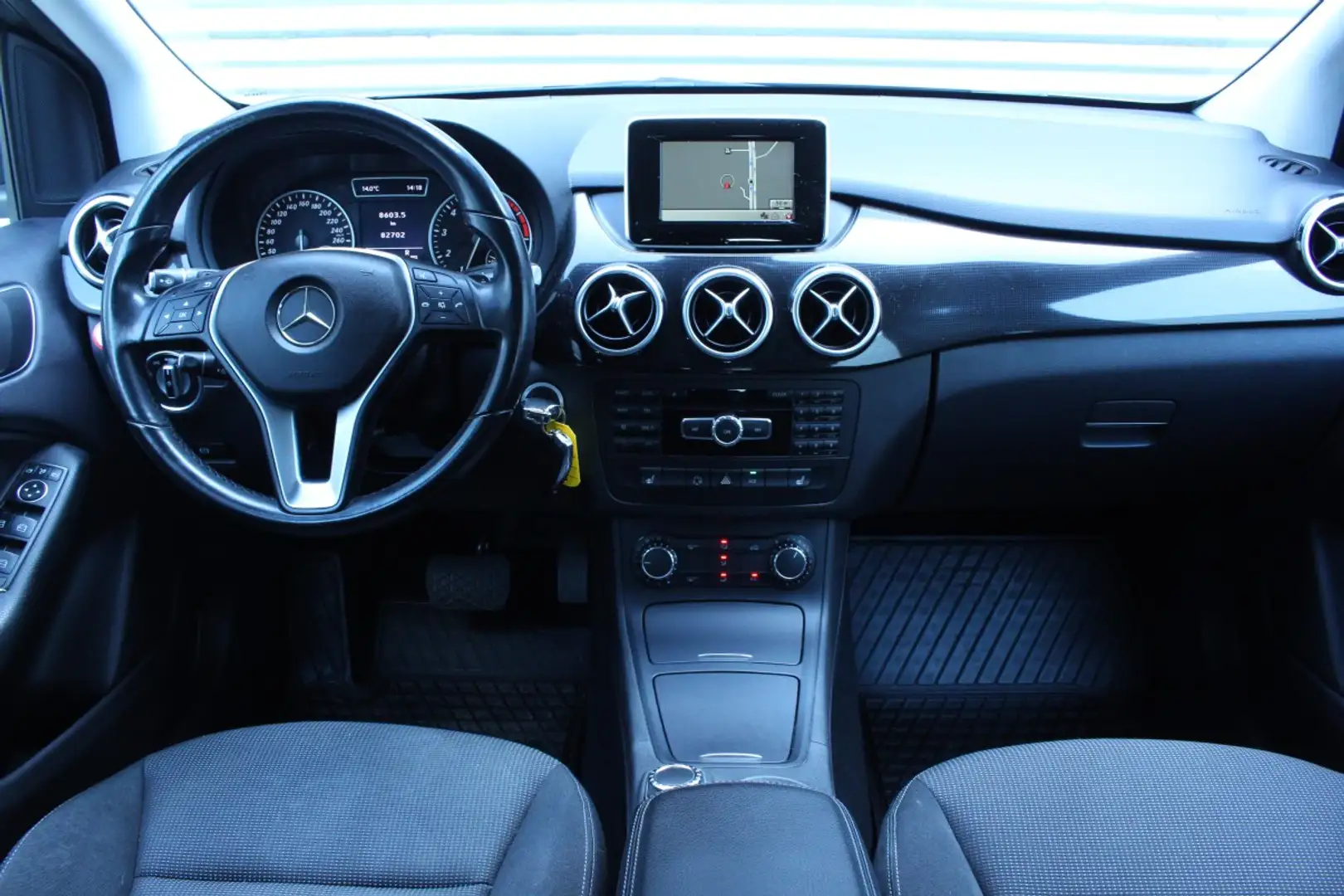 Mercedes-Benz B 180 Ambition AUTOMAAT NAVI XENON CAMERA TREKHAAK '13 Grijs - 2