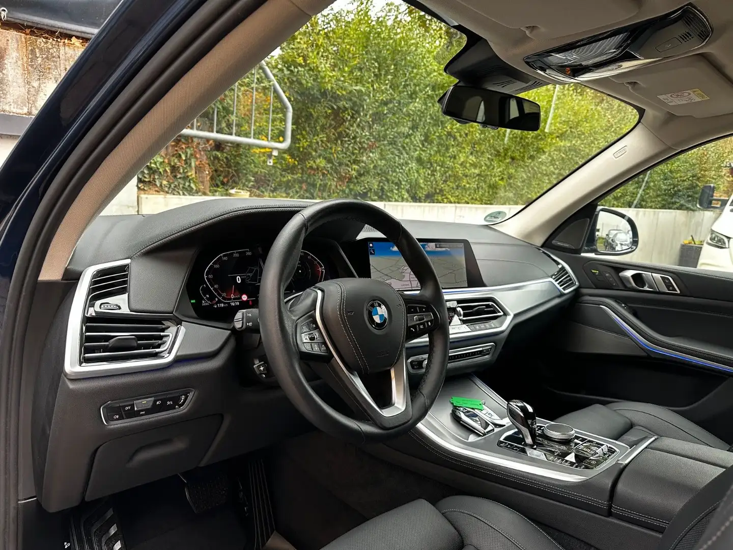 BMW X5 xDr30d 2Achs*Massage*Sitzkl*NightV*AHK*xOffro Bleu - 2