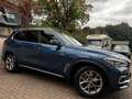 BMW X5 xDr30d 2Achs*Massage*Sitzkl*NightV*AHK*xOffro Bleu - thumbnail 3