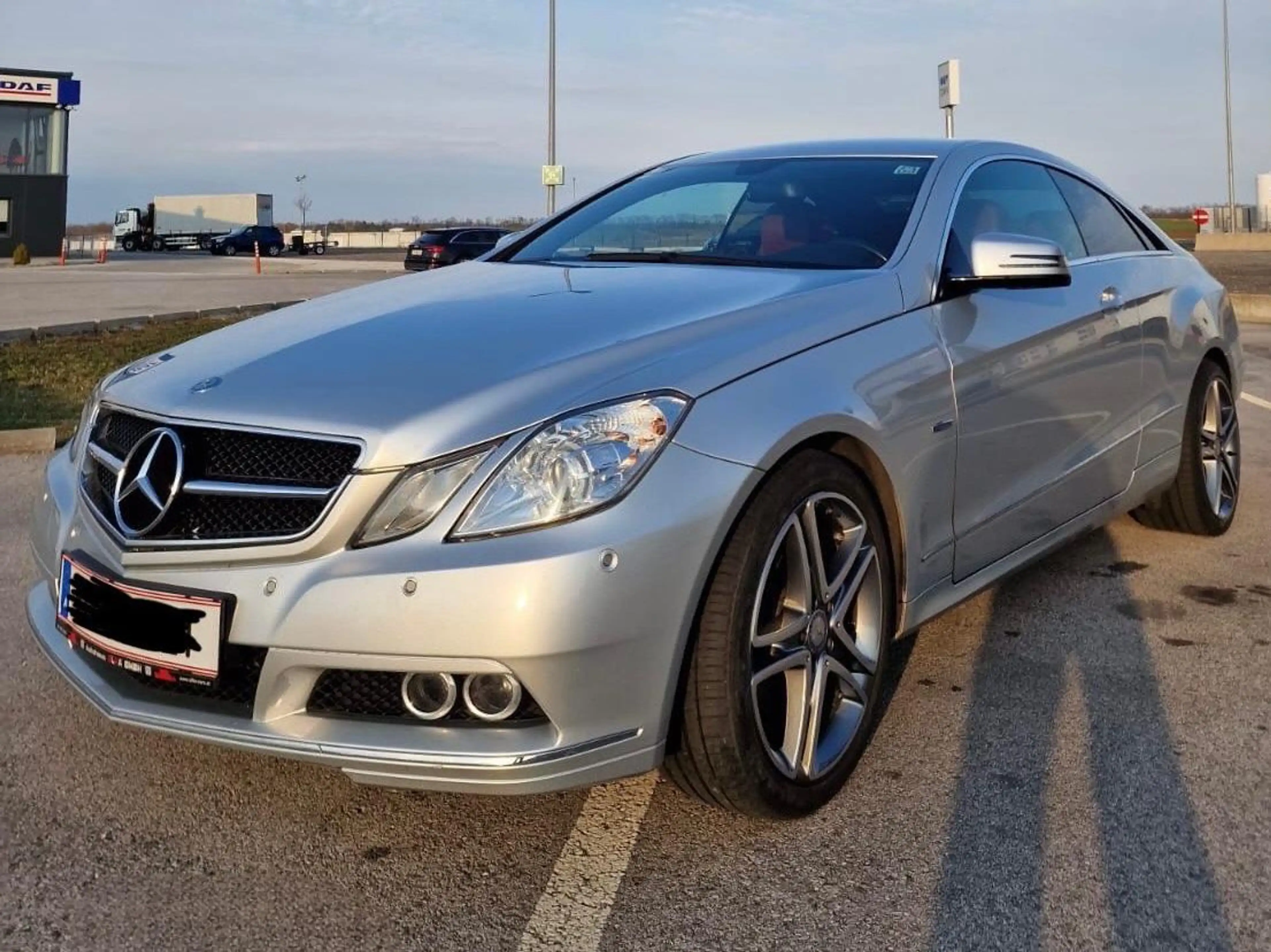 Mercedes-Benz E 200 E 200 CGI BlueEfficiency