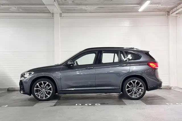 BMW X1 view 2